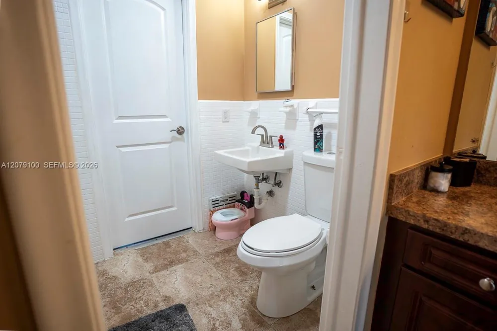 4301 Adams St Hollywood, FL 33021