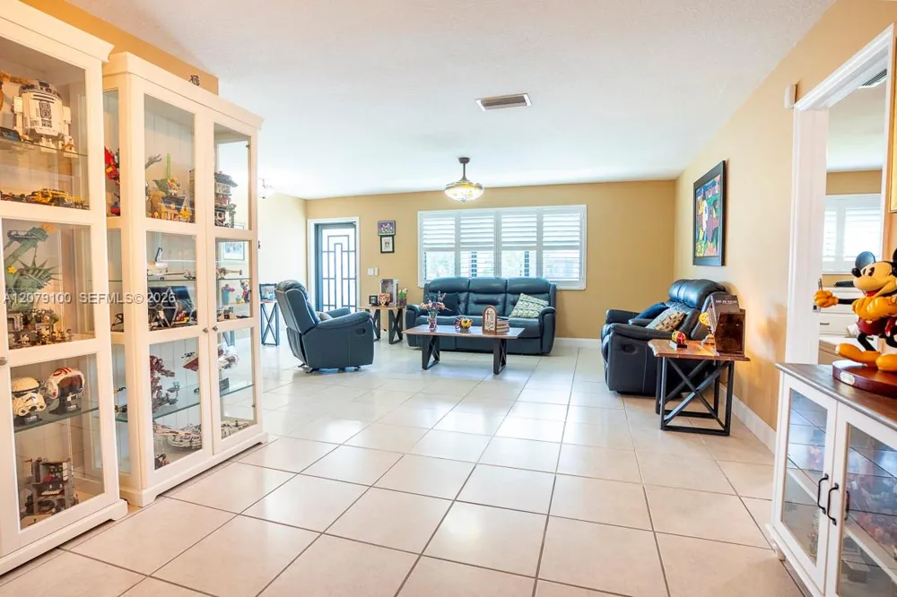 4301 Adams St Hollywood, FL 33021
