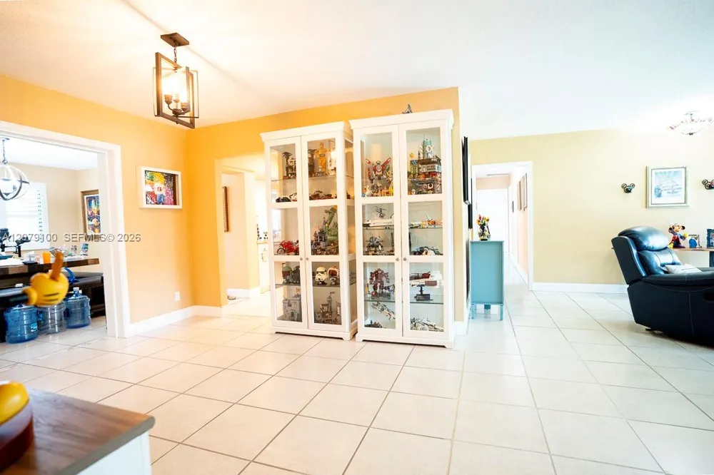 4301 Adams St Hollywood, FL 33021