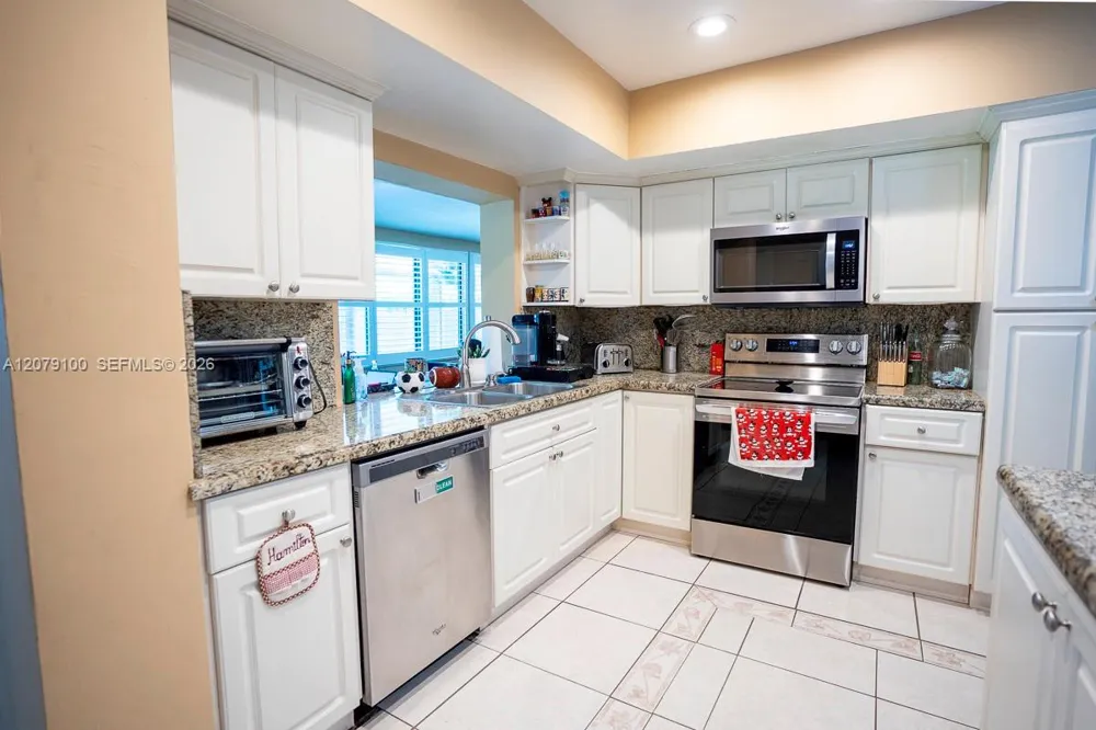 4301 Adams St Hollywood, FL 33021