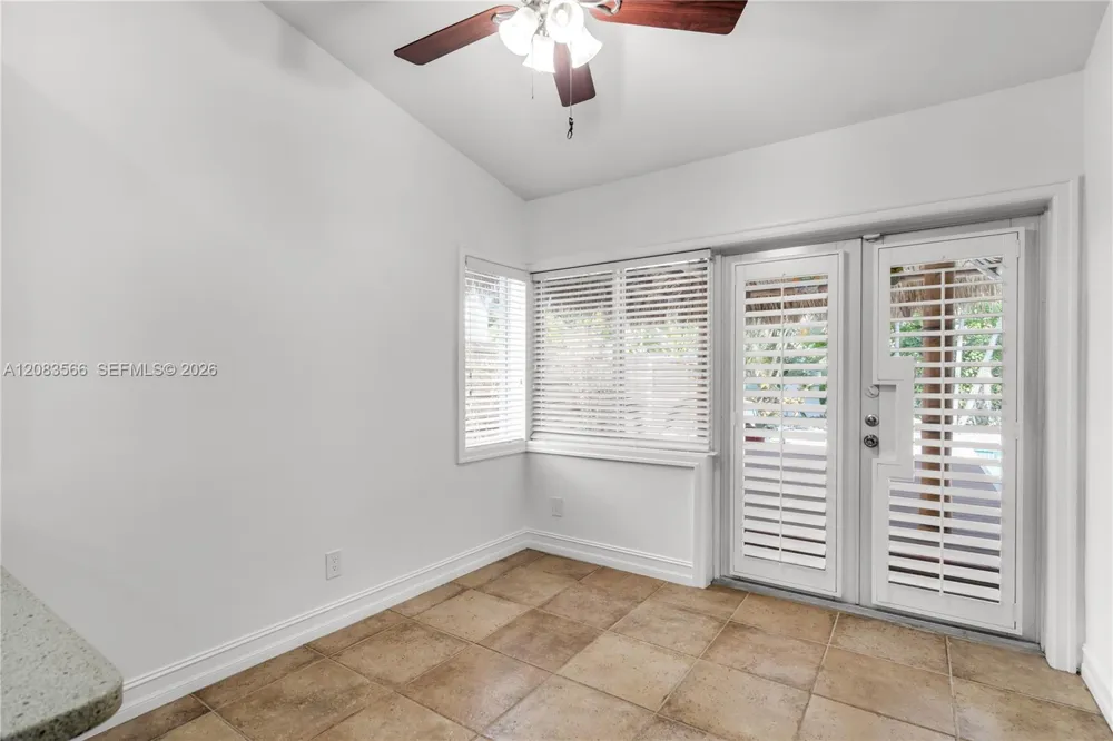 720 NE 17th Ter Fort Lauderdale, FL 33304