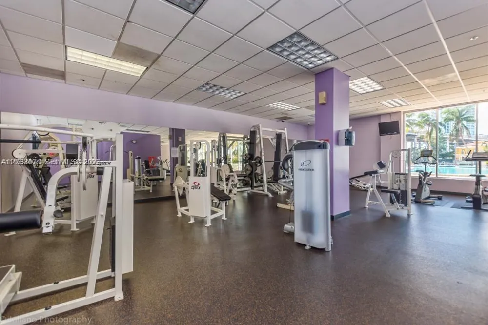19390 Collins Ave #805 Sunny Isles Beach, FL 33160