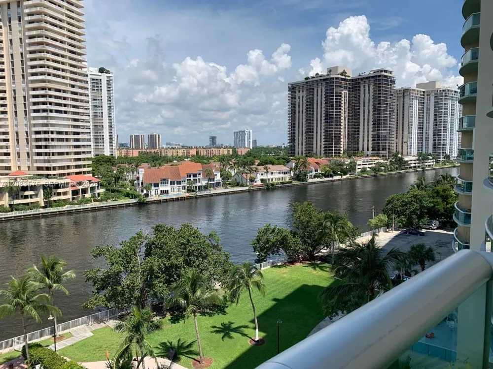19390 Collins Ave #805 Sunny Isles Beach, FL 33160