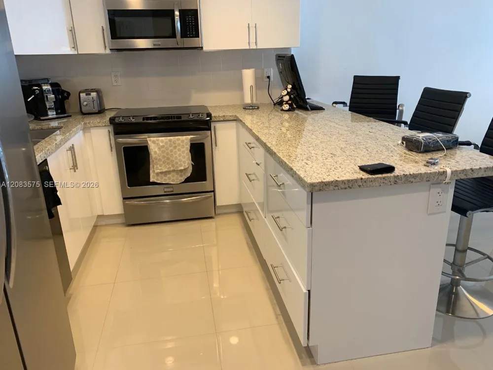 19390 Collins Ave #805 Sunny Isles Beach, FL 33160