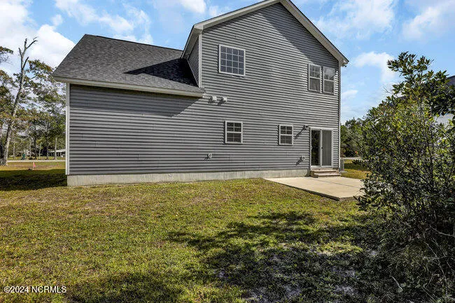 161 Everett Yopp Drive Sneads Ferry, NC 28460