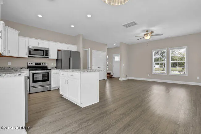 161 Everett Yopp Drive Sneads Ferry, NC 28460