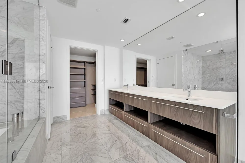 3131 NE 7th Ave #1806 Miami, FL 33137