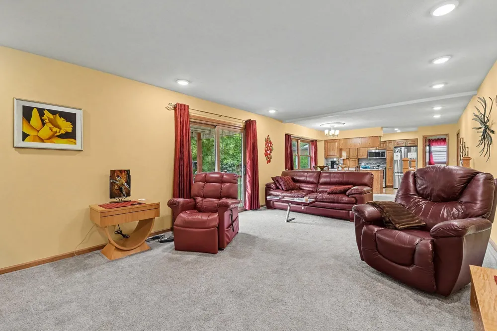 6933 Pine Edge Drive SE Caledonia Township, MI 49302