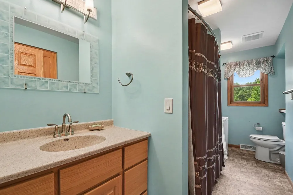 6933 Pine Edge Drive SE Caledonia Township, MI 49302