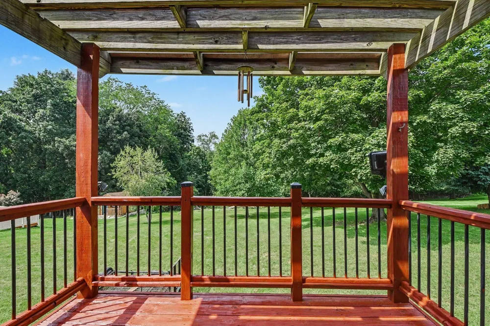 6933 Pine Edge Drive SE Caledonia Township, MI 49302
