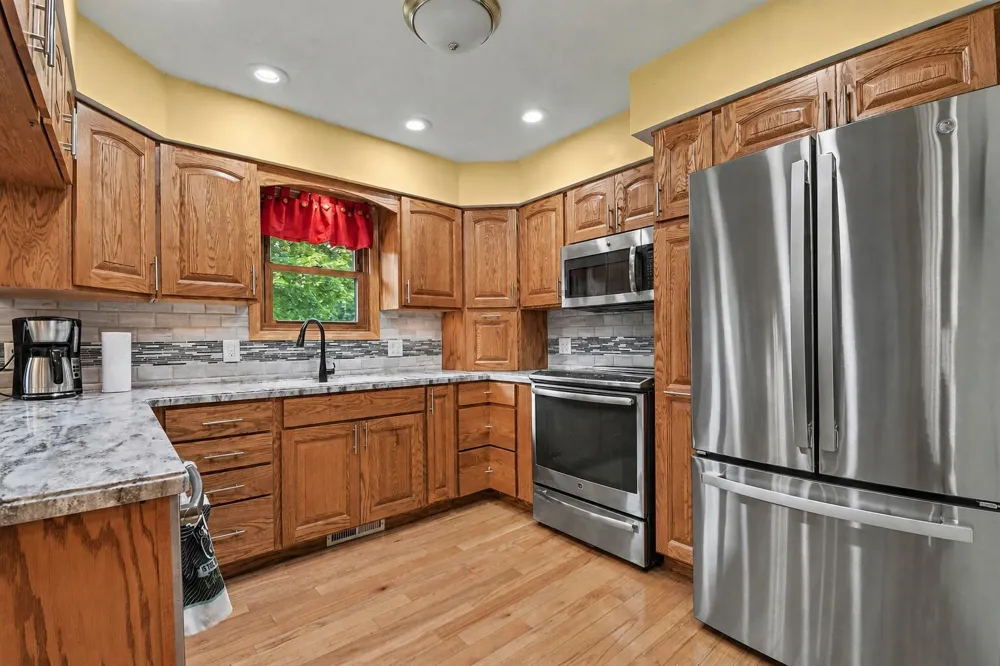 6933 Pine Edge Drive SE Caledonia Township, MI 49302