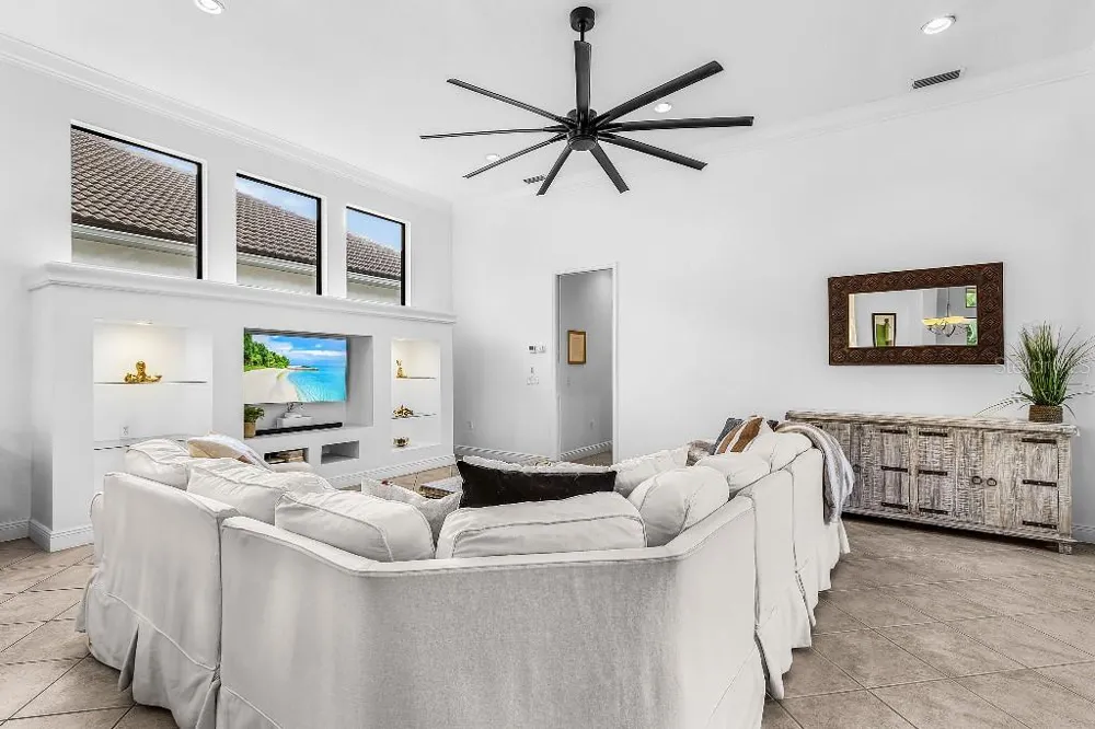 7184 WHITEMARSH CIRCLE Bradenton, FL 34202