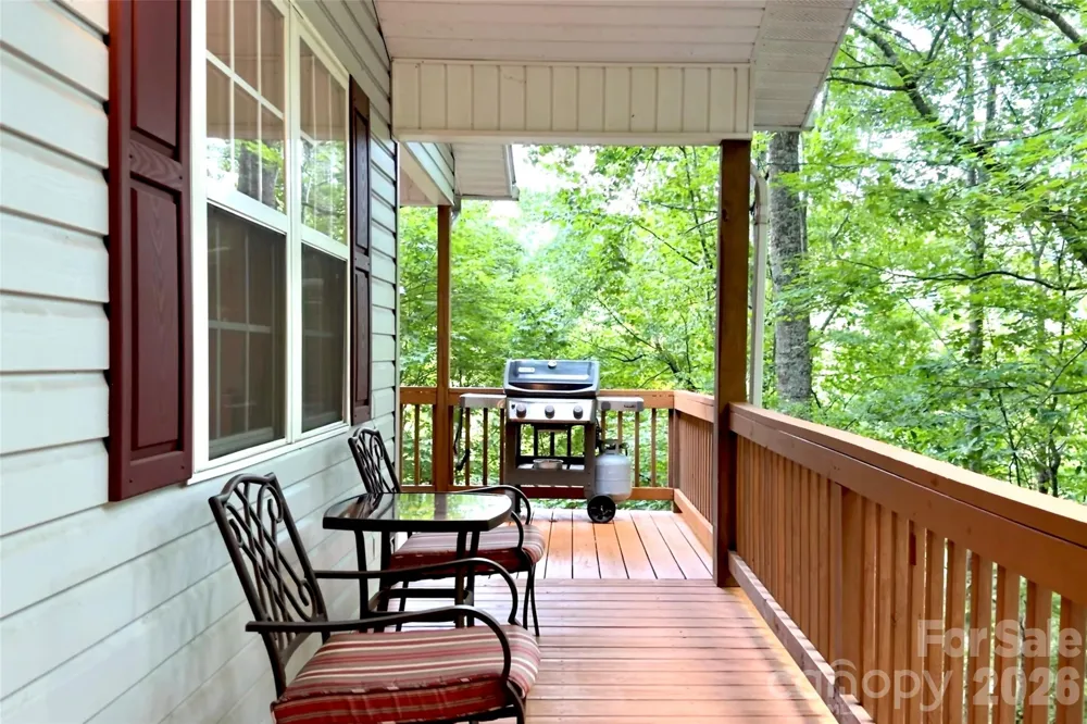 336 Hidden Creek Lane Burnsville, NC 28714