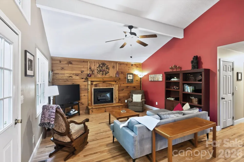 336 Hidden Creek Lane Burnsville, NC 28714