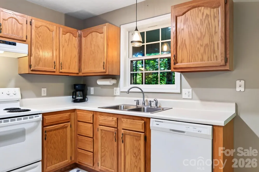 336 Hidden Creek Lane Burnsville, NC 28714