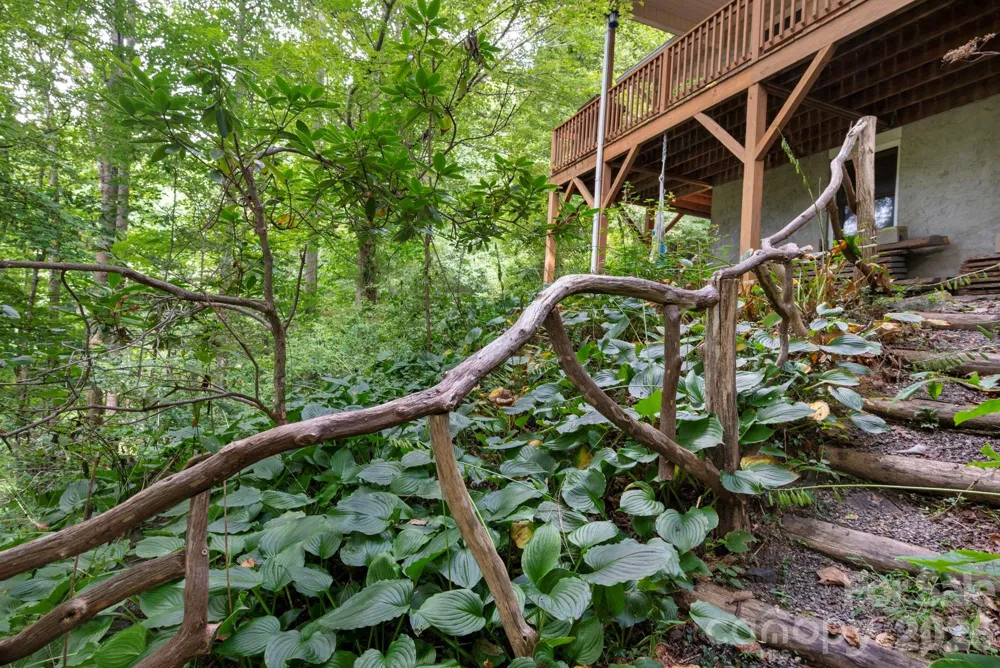 336 Hidden Creek Lane Burnsville, NC 28714