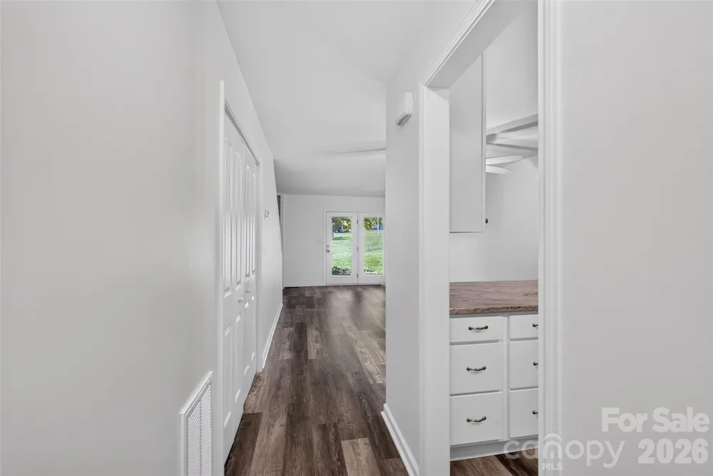 132 Colony Drive Arden, NC 28704