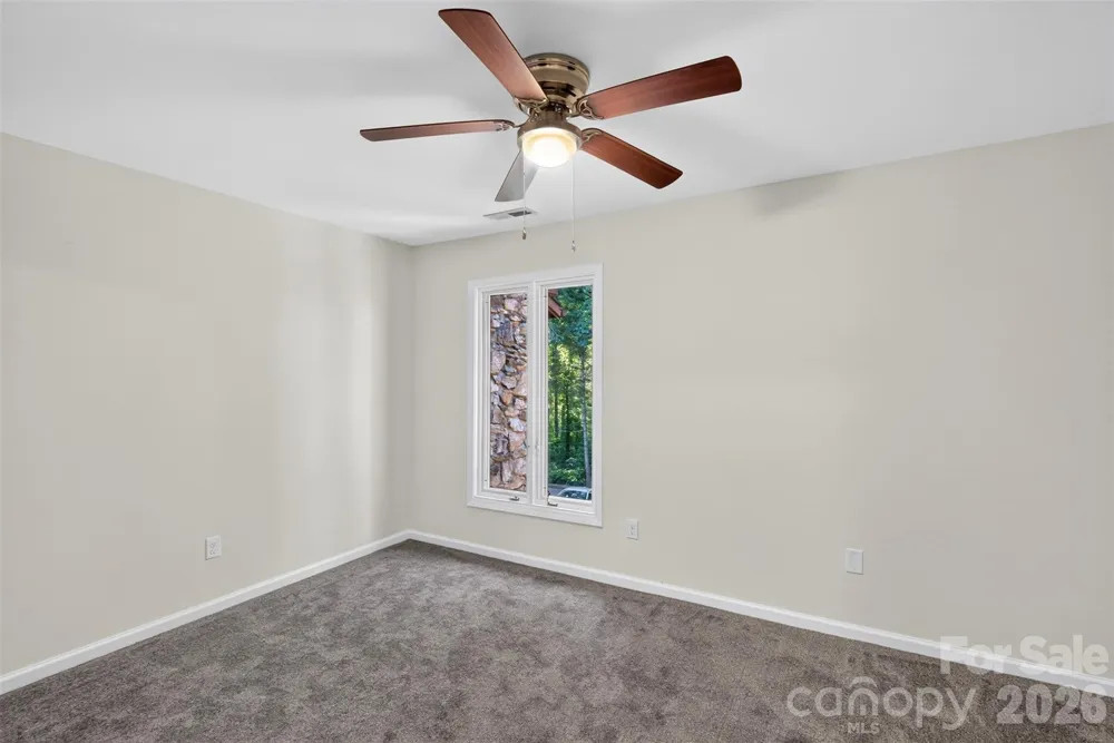 132 Colony Drive Arden, NC 28704