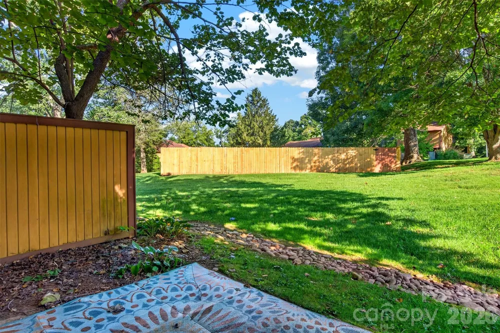 132 Colony Drive Arden, NC 28704