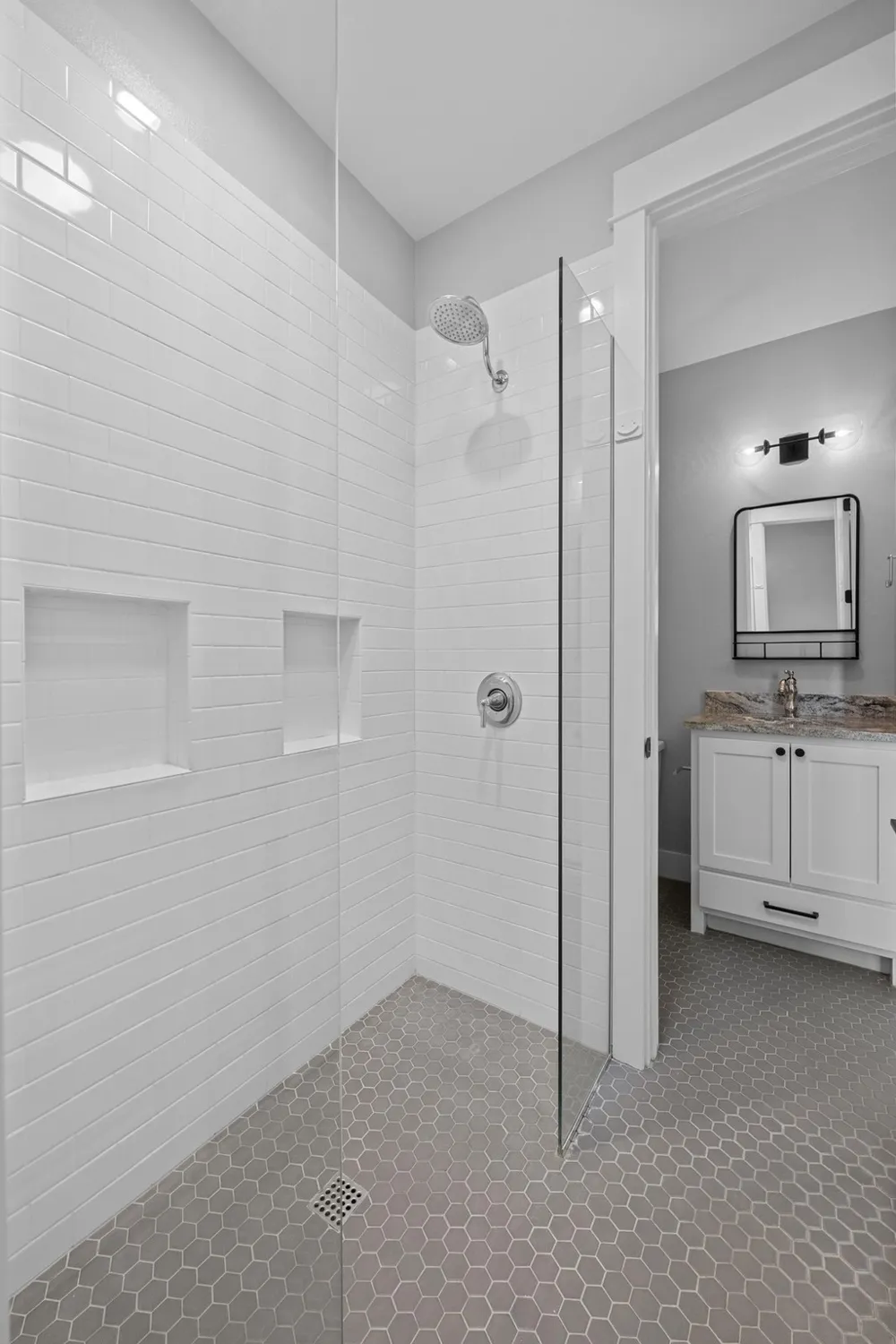 215 SANDY CREEK Cove Driftwood, TX 78619