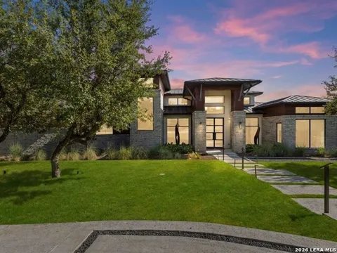 1028 Monteola