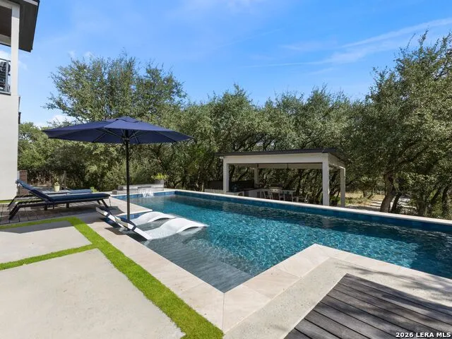 1028 Monteola Bulverde, TX 78163