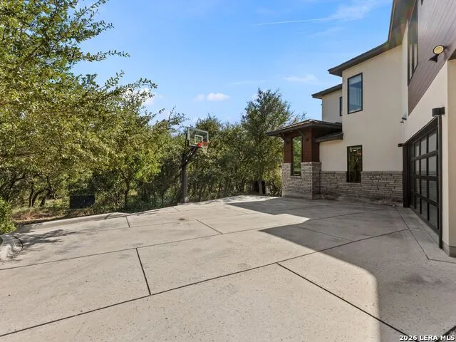 1028 Monteola Bulverde, TX 78163