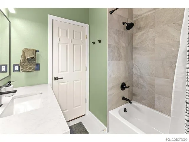 7306 19th St Rd Greeley, CO 80634