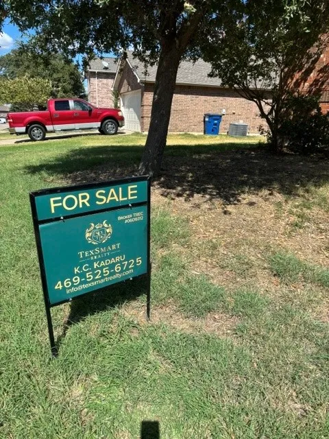 2755 Hacienda Lake Drive