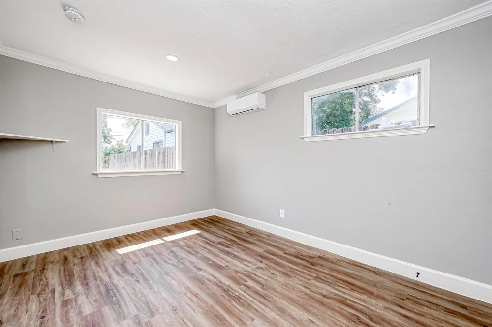 6715 Victoria Street Houston, TX 77020