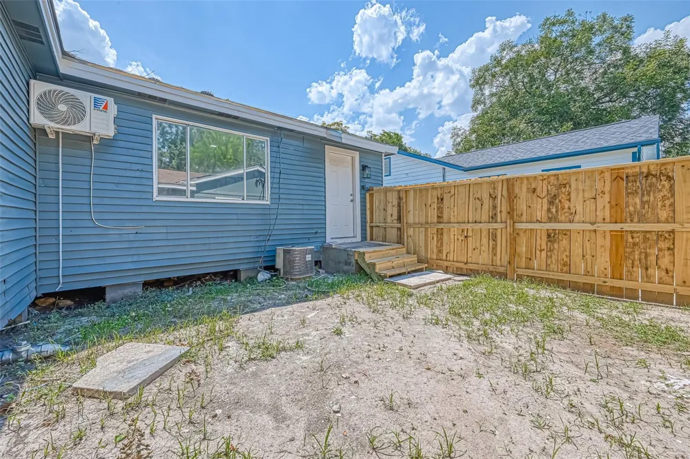 6715 Victoria Street Houston, TX 77020