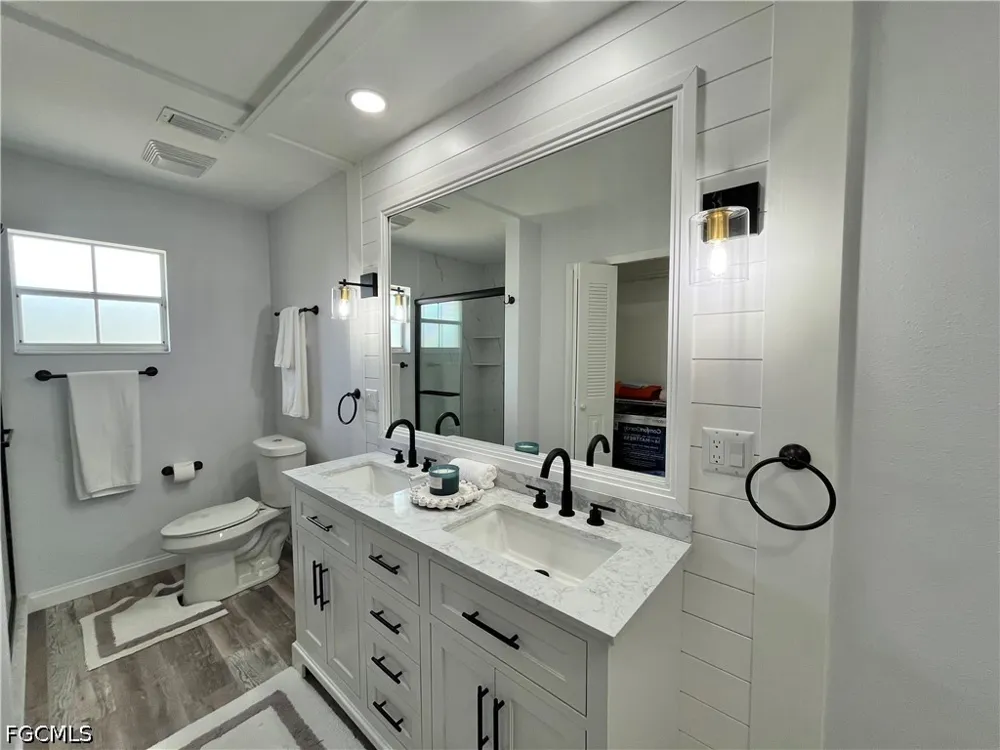 E Brandywine Circle Fort Myers, FL 33919