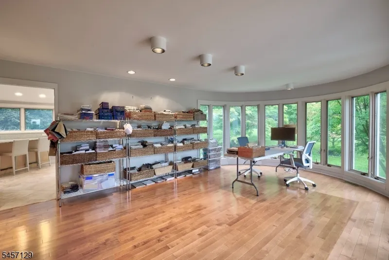 26 Gleneagles Dr Harding, NJ 07935