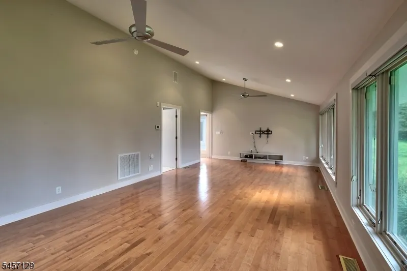26 Gleneagles Dr Harding, NJ 07935