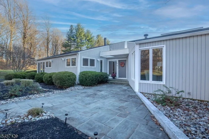 26 Gleneagles Dr Harding, NJ 07935