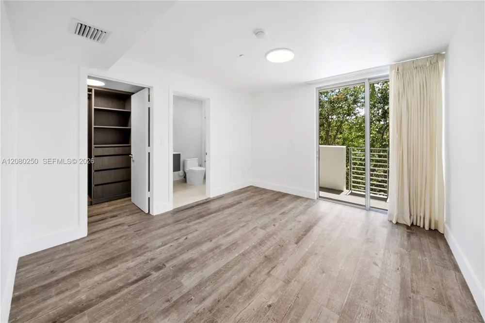 179 Shore Dr #179-6 Miami Beach, FL 33141