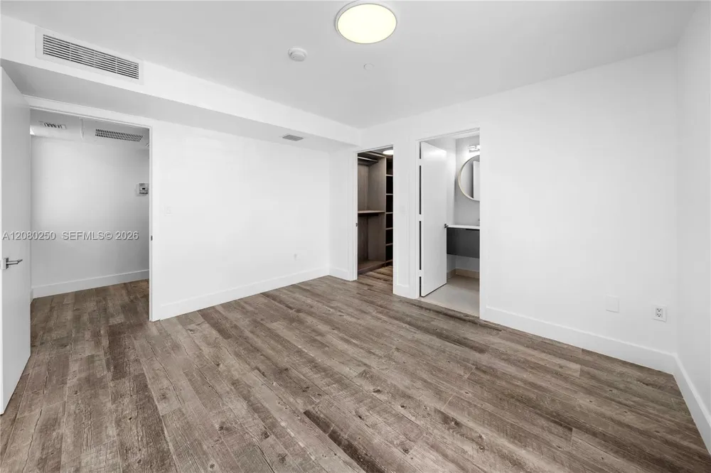 179 Shore Dr #179-6 Miami Beach, FL 33141