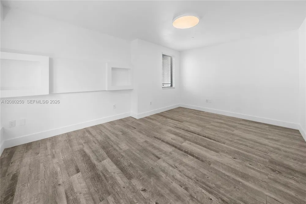179 Shore Dr #179-6 Miami Beach, FL 33141