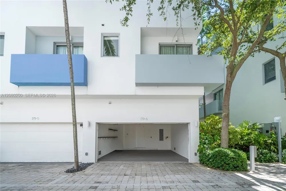 179 Shore Dr #179-6 Miami Beach, FL 33141