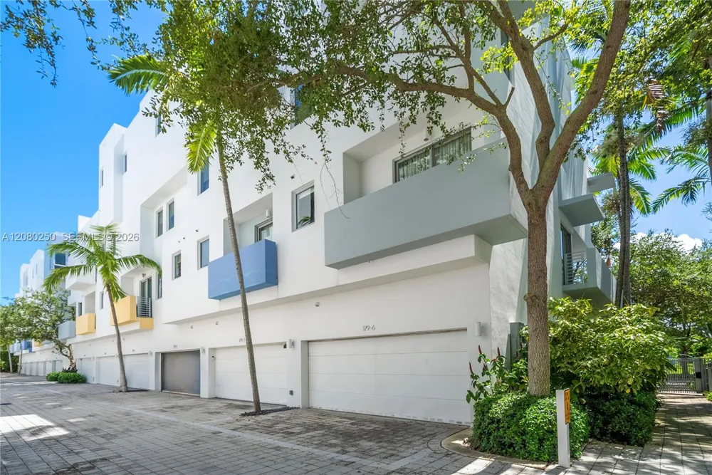 179 Shore Dr #179-6 Miami Beach, FL 33141