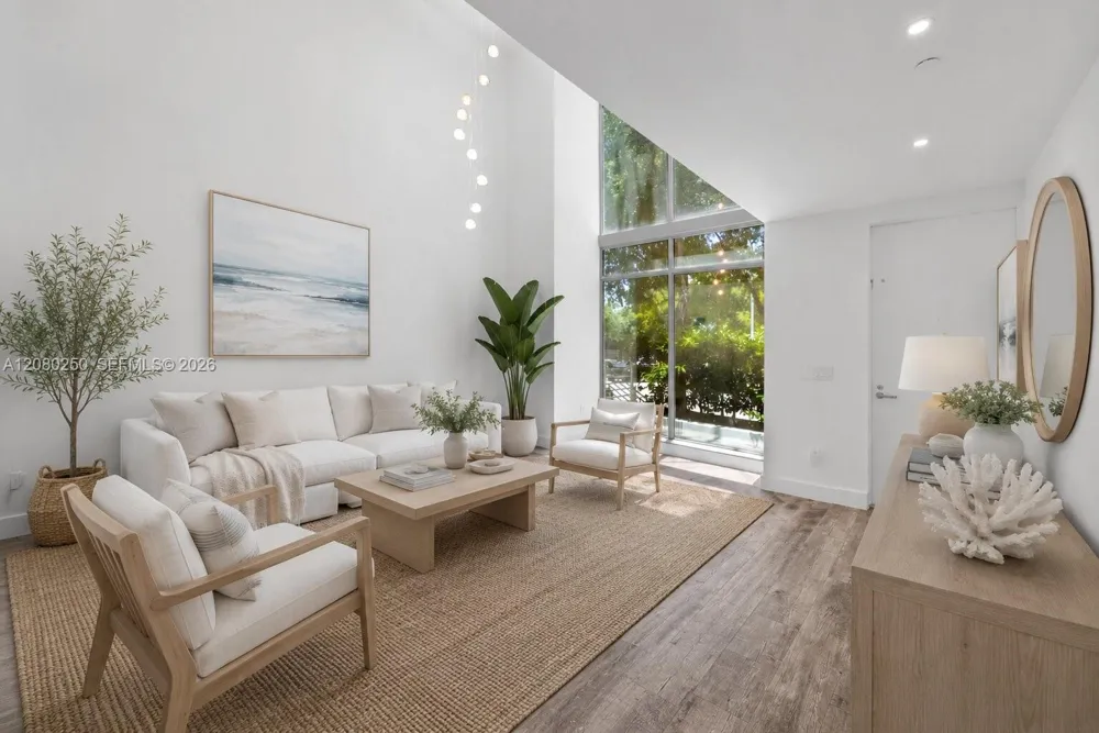 179 Shore Dr #179-6 Miami Beach, FL 33141