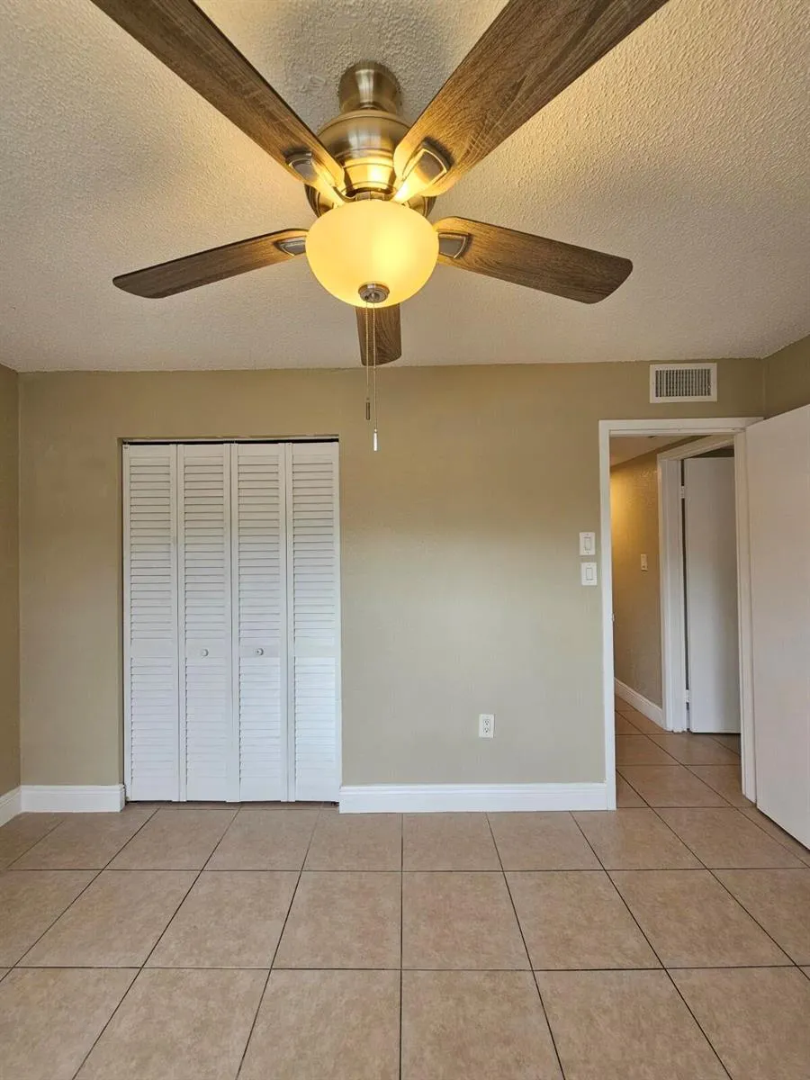 4324 NW 9TH AVENUE #6-1C Deerfield Beach, FL 33064