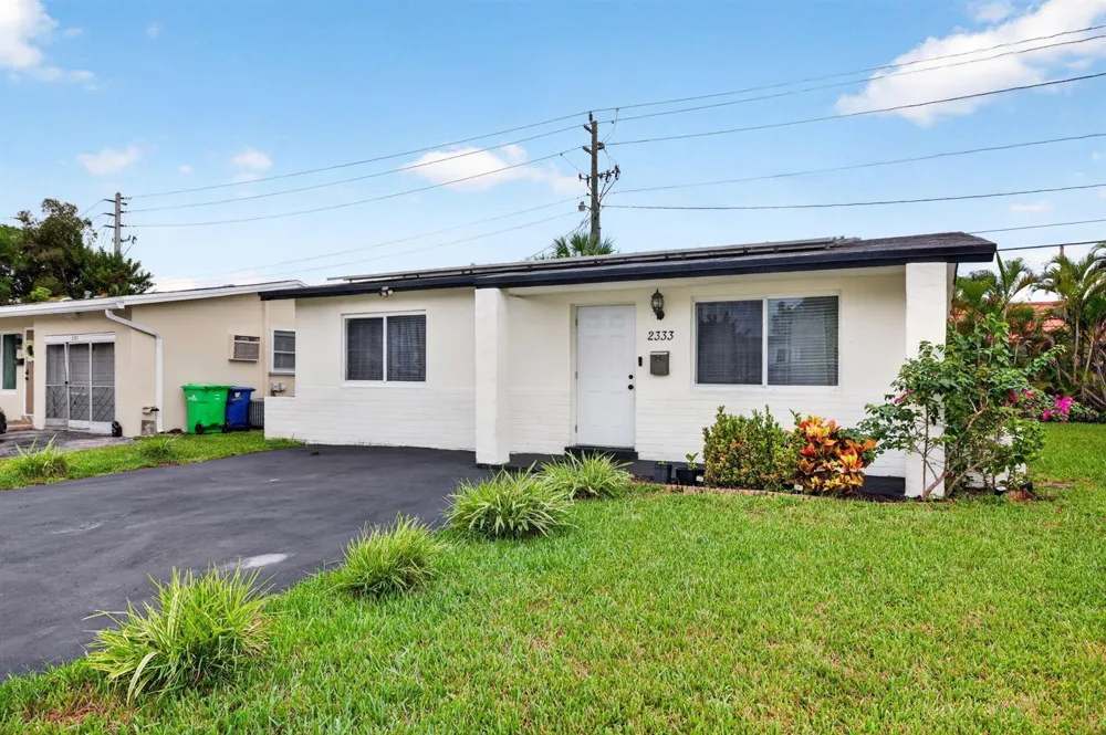 2333 NW 82ND WAY NW Sunrise, FL 33322