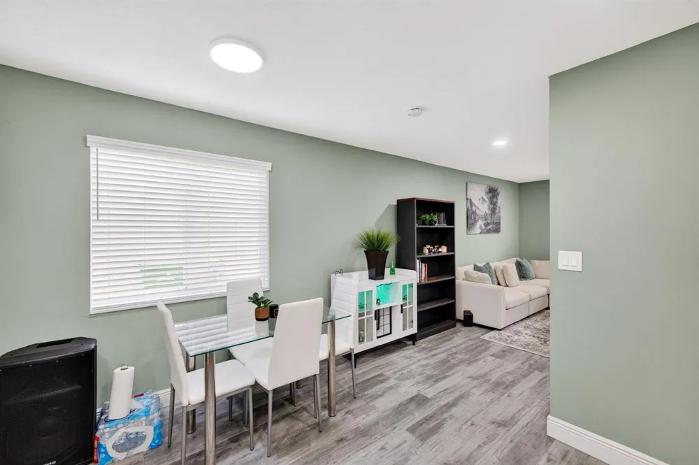 2333 NW 82ND WAY NW Sunrise, FL 33322