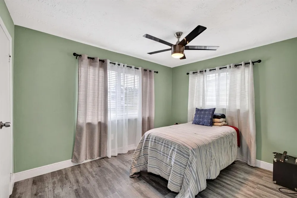 2333 NW 82ND WAY NW Sunrise, FL 33322
