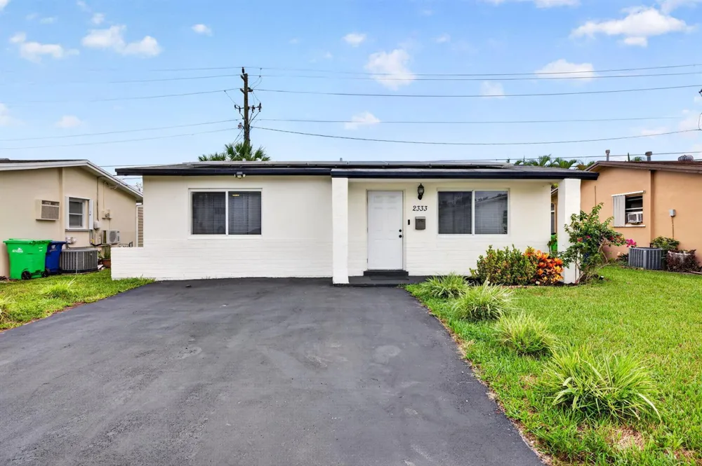 2333 NW 82ND WAY NW Sunrise, FL 33322