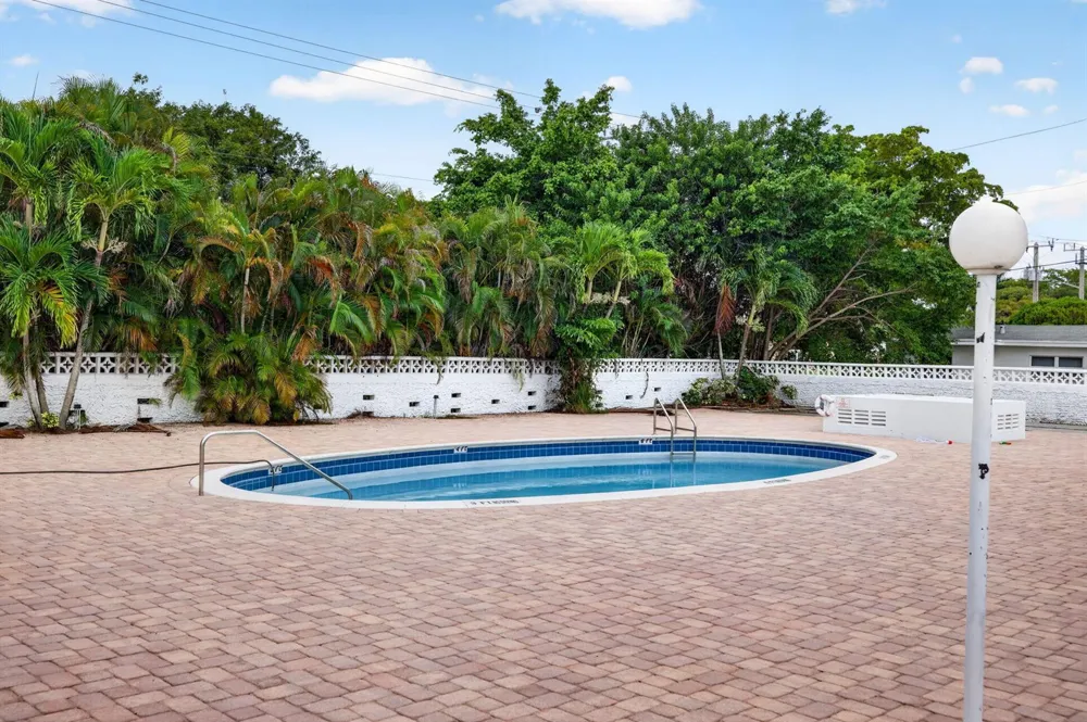 2333 NW 82ND WAY NW Sunrise, FL 33322