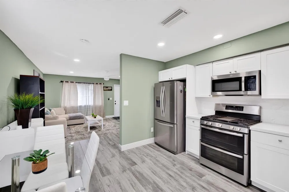 2333 NW 82ND WAY NW Sunrise, FL 33322