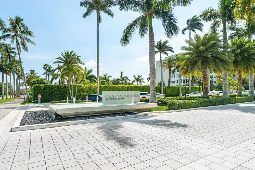 44 COCOANUT Row #526B Palm Beach, FL 33480