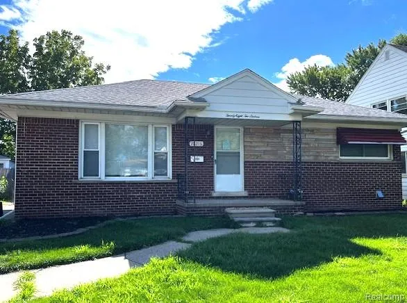 28216 JAHNS DRIVE Roseville City, MI 48066